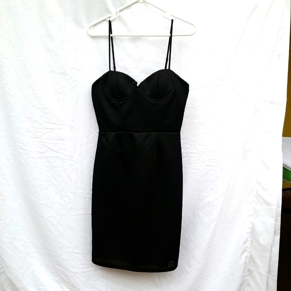 NWT Just Fab women's black textured spaghetti strap dress size large